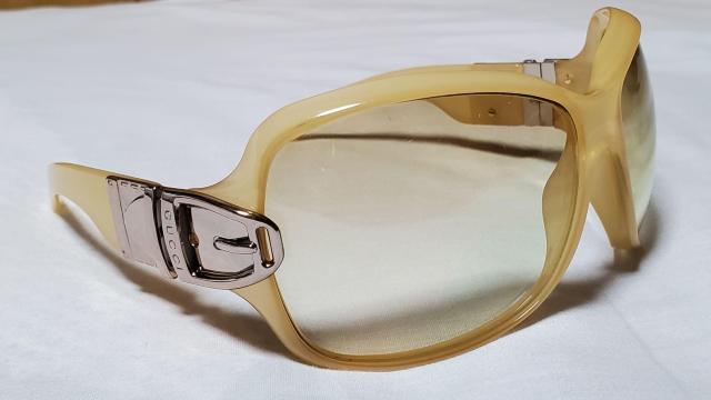 正規美 レア グッチ ベルトバックルメタル装飾 サングラス 茶 ジュエリーアート ベージュ系ビッグフルフレームアイウェア 入手困難 < ブランド  正規美 レア グッチ ベルトバックルメタル装飾 サングラス 茶 ジュエリーアート ベージュ系ビッグフルフレームアイウェア 入手困難 < ブランドの