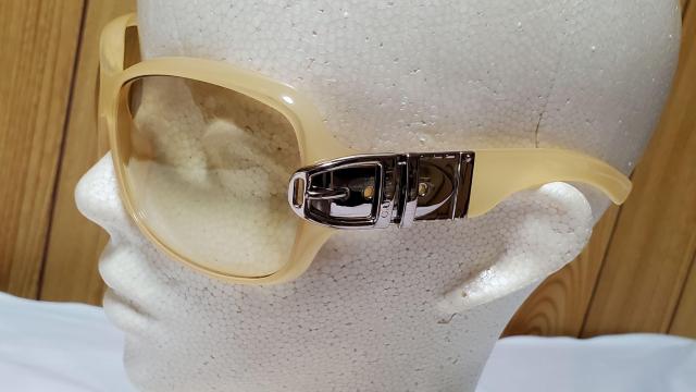 正規美 レア グッチ ベルトバックルメタル装飾 サングラス 茶 ジュエリーアート ベージュ系ビッグフルフレームアイウェア 入手困難 < ブランド  正規美 レア グッチ ベルトバックルメタル装飾 サングラス 茶 ジュエリーアート ベージュ系ビッグフルフレームアイウェア 入手困難 < ブランドの