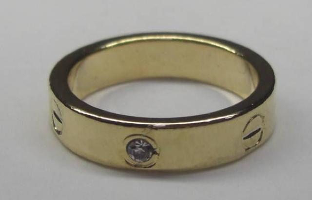 CZ石入りキュートリング 11号 キラキラ 金色 ストーン ファッションリング 韓国 綺麗 おしゃれ シンプル < 女性アクセサリー/時計  CZ石入りキュートリング 11号 キラキラ 金色 ストーン ファッションリング 韓国 綺麗 おしゃれ シンプル  < 女性アクセサリー/時計の