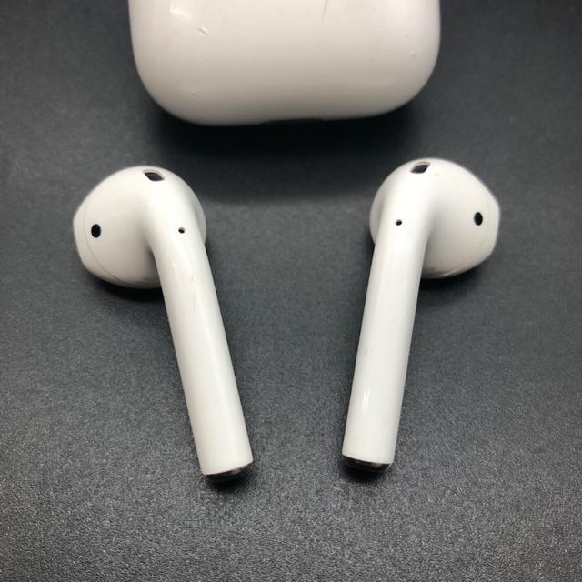 即決 Apple アップル AirPods ワイヤレスイヤホン 第二世代 < 家電/AV  即決 Apple アップル AirPods ワイヤレスイヤホン 第二世代 < 家電/AVの