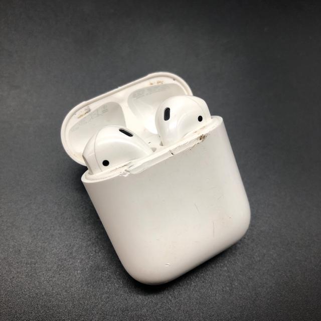 即決 Apple アップル AirPods ワイヤレスイヤホン 第二世代 < 家電/AV  即決 Apple アップル AirPods ワイヤレスイヤホン 第二世代 < 家電/AVの