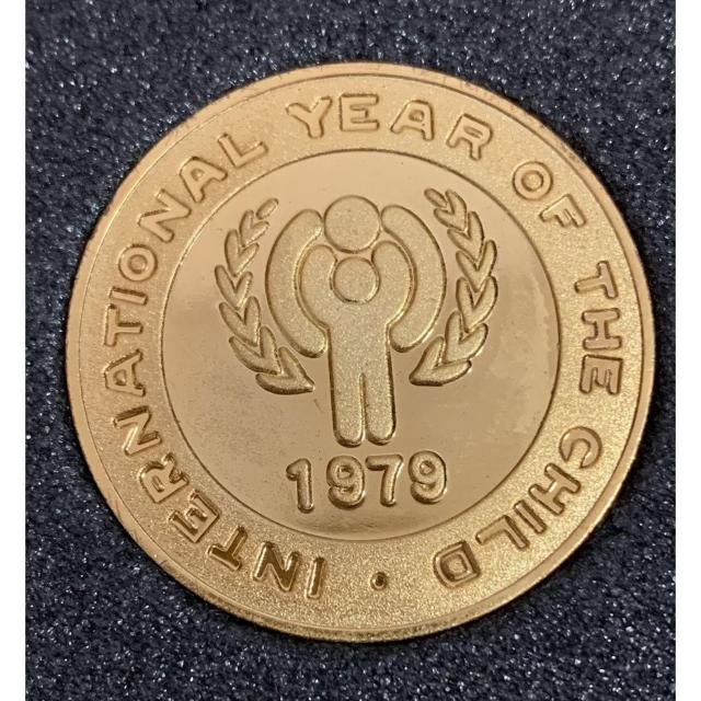 �y���������z���ێ����N�L�O 1979�N ���_�� �P�[�X���� �� �z�r�[�� 