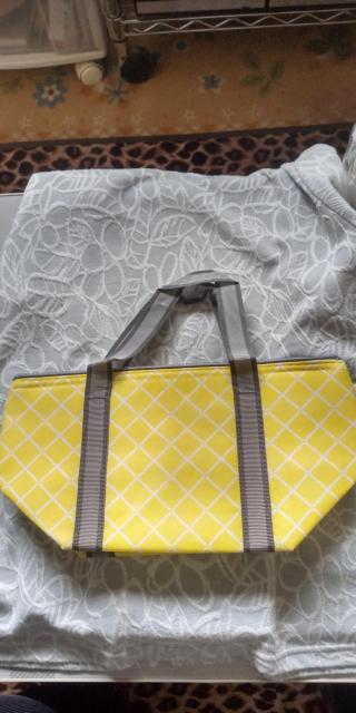 黄色いチェック柄の保冷バッグ < インテリア/ライフ 黄色いチェック柄の保冷バッグ < インテリア/ライフの