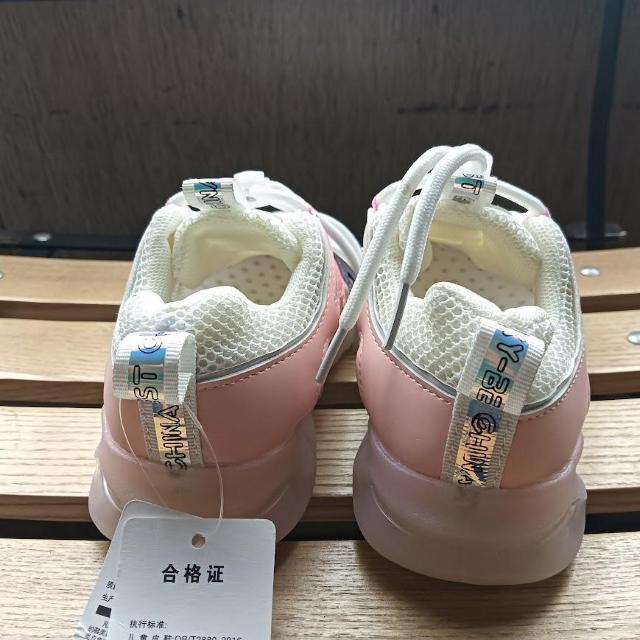 キッズ スニーカー 16.5cm ホワイト 子供靴 女の子 シューズ 27 < キッズ/ベビー  キッズ スニーカー 16.5cm ホワイト 子供靴 女の子 シューズ 27 < キッズ/ベビーの