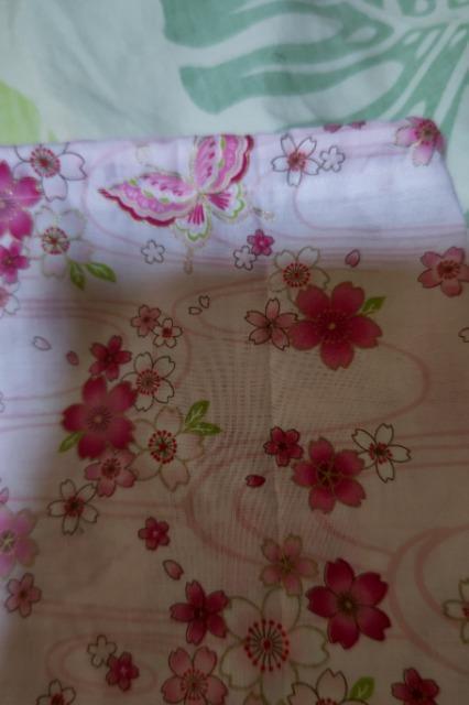 ★新柄ピンク×流水に金彩桜蝶和柄ナナメ掛巾着袋 < キッズ/ベビー  ★新柄ピンク×流水に金彩桜蝶和柄ナナメ掛巾着袋 < キッズ/ベビーの