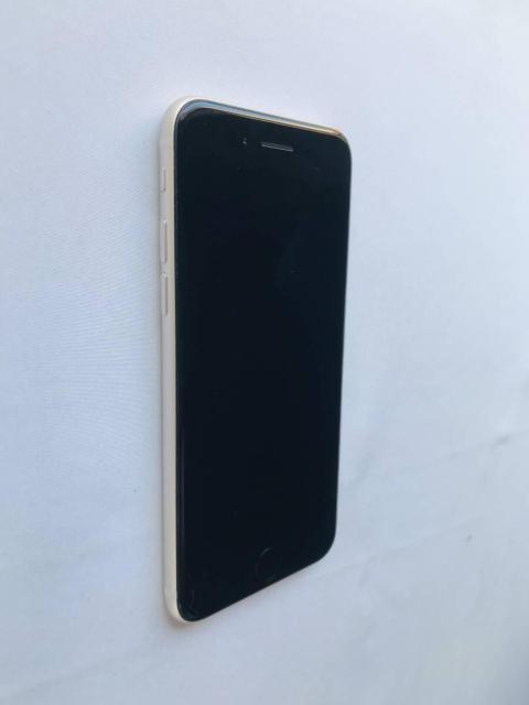 yiz@iPhoneSE@3@X^[Cg@128GB@87@SIMt[@iPhone@SE@Apple  Ɠd/AV 