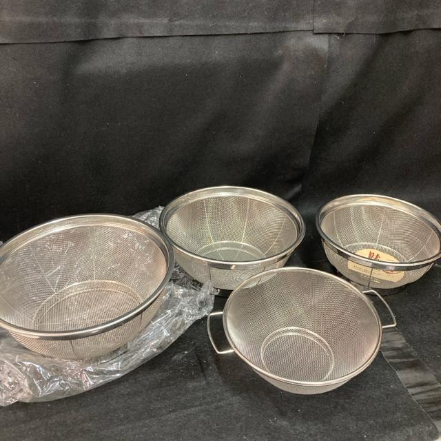 ステンレス製メッシュざる4個セット 新品 未使用 サイズ幅約21〜26cm 味道 < インテリア/ライフ ステンレス製メッシュざる4個セット 新品 未使用 サイズ幅約21〜26cm 味道 < インテリア/ライフの