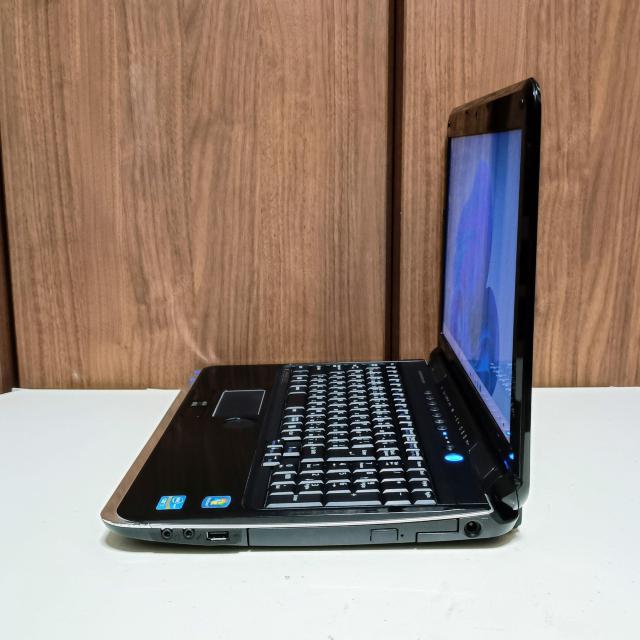FUJITSU LIFEBOOK Corei7 ������8GB SSD256GB �m�[�g�p�\�R�� Windows Web�J���� �� PC�{��/���Ӌ@��� 