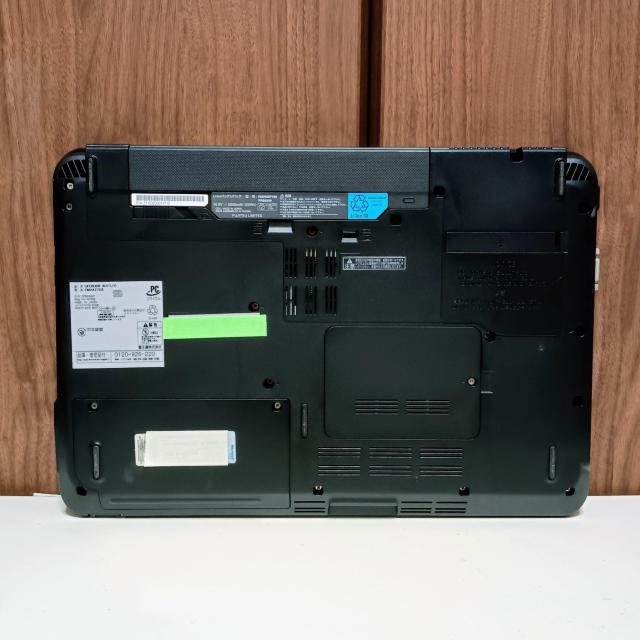 FUJITSU LIFEBOOK Corei7 ������8GB SSD256GB �m�[�g�p�\�R�� Windows Web�J���� �� PC�{��/���Ӌ@��� 