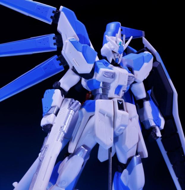 未組立 DX組み立て式ディスプレイモデル Hi-νガンダム < アニメ/コミック/キャラクター  未組立 DX組み立て式ディスプレイモデル Hi-νガンダム  < アニメ/コミック/キャラクターの