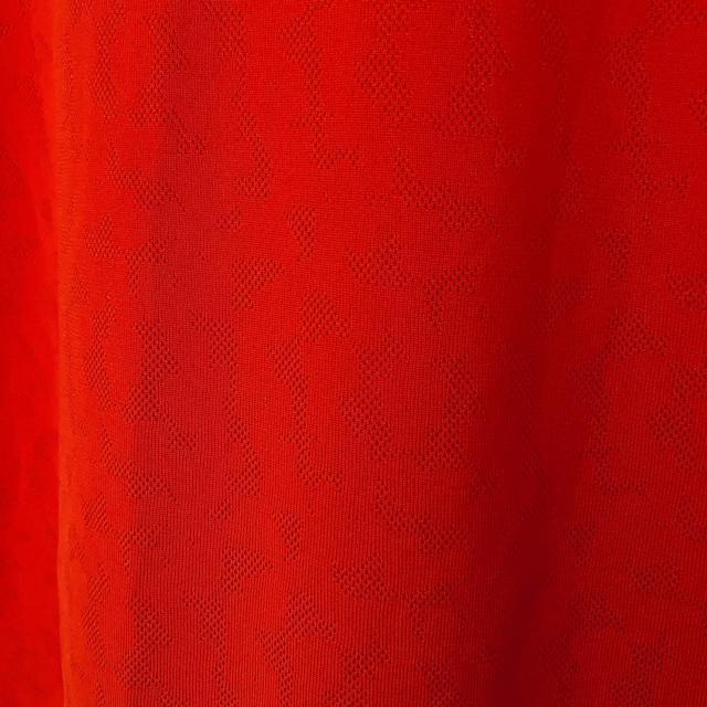 UNIQLO jN SPRZNY  bV TVc Jbg\[ S  N2m  uh 