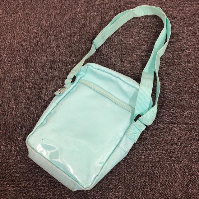 即決 すみっコぐらし ショルダーバッグ < 女性ファッション  即決 すみっコぐらし ショルダーバッグ < 女性ファッションの