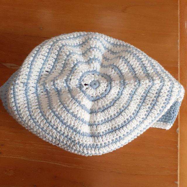 ボーダー柄の半円バッグ < 女性ファッション ボーダー柄の半円バッグ < 女性ファッションの