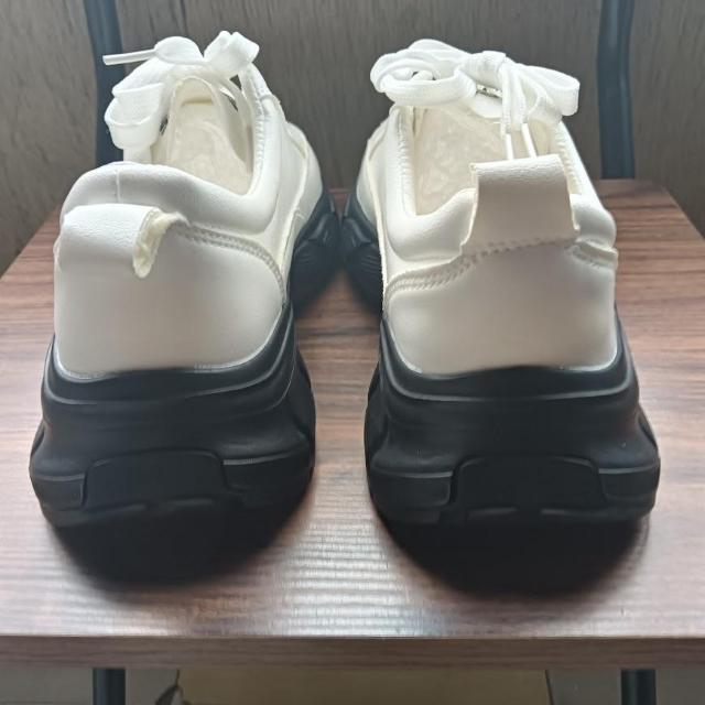 新品 24cm レディース スニーカー ホワイト シューズ 靴 カジュアル < 女性ファッション  新品 24cm レディース スニーカー ホワイト シューズ 靴 カジュアル < 女性ファッションの