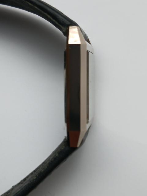 CITIZEN EXCEED QUARTZ  uh 