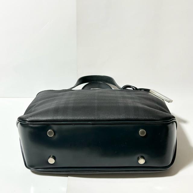 BURBERRY �o�[�o���[ �m�o�`�F�b�N PVC ���U�[ �n���h�o�b�O �g�[�g�o�b�O �l�C�r�[ �V���o�[���� �r�|�� �� �u�����h�� 