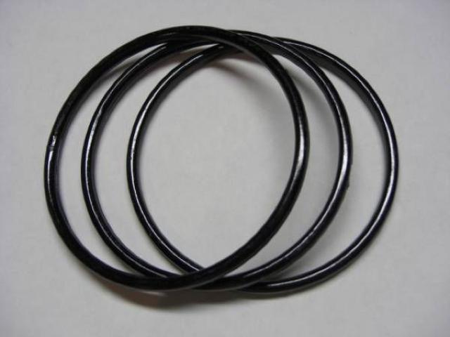 10本・セットブラックブレスレット シンプル 腕輪 アクセサリー ブラック 黒 重ね付け バングル < 女性アクセサリー/時計  10本・セットブラックブレスレット シンプル 腕輪 アクセサリー ブラック 黒 重ね付け バングル  < 女性アクセサリー/時計の