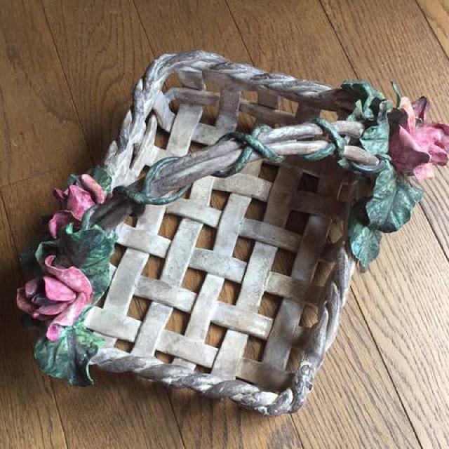 紙粘土作品 スクエアバスケット 薔薇 < インテリア/ライフ  紙粘土作品 スクエアバスケット 薔薇 < インテリア/ライフの