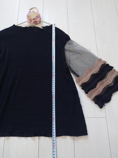 値下げ フリルシースルートップス < 女性ファッション  値下げ フリルシースルートップス < 女性ファッションの