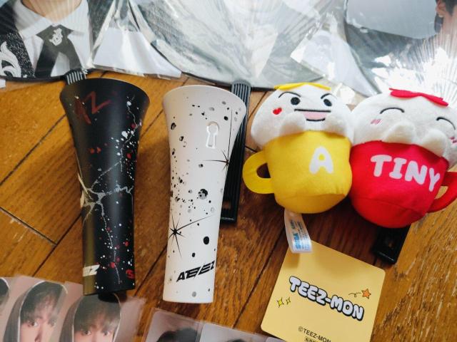 ATEEZ CeBjJo[  gJ J[h ʂ ܂Ƃߔ  ^gObY 