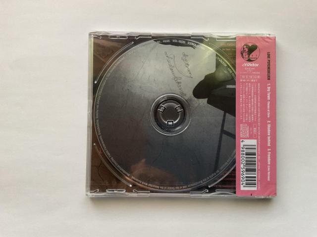 LOVE PSYCHEDELICO DRY Town �`Theme of Zero�` / Shadow behind CD �� CD/DVD/�r�f�I�� 