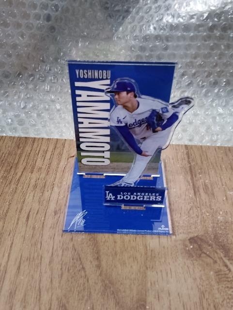 ドジャース山本由伸投手アクリルスタンド MLB FANATIC社並行輸入品ホログラムシール付き < レジャー/スポーツ ドジャース山本由伸投手アクリルスタンド MLB FANATIC社並行輸入品ホログラムシール付き < レジャー/スポーツの