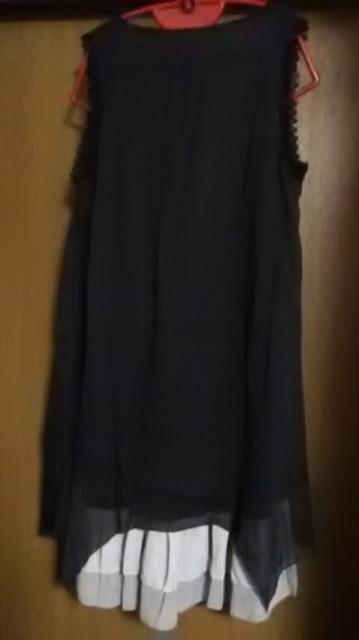 新品タグなし*キラキラリボン付き*ワンピース < 女性ファッション  新品タグなし*キラキラリボン付き*ワンピース < 女性ファッションの