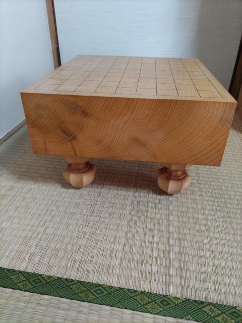 本榧足付将棋盤! 3寸8分です!  よろしくお願いします! < おもちゃ  本榧足付将棋盤! 3寸8分です!  よろしくお願いします! < おもちゃの