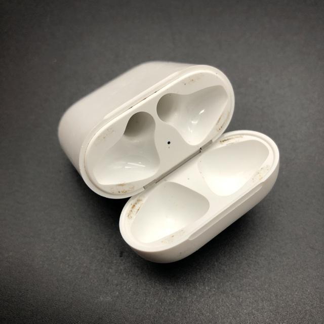 即決 純正 Apple アップル AirPods エアーポッズ 充電ケース A1602 < 家電/AV  即決 純正 Apple アップル AirPods エアーポッズ 充電ケース A1602 < 家電/AVの