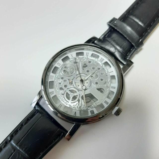 新品 激渋 腕時計 スケルトン 黒 シルバー  < 男性アクセサリー/時計  新品 激渋 腕時計 スケルトン 黒 シルバー  < 男性アクセサリー/時計の