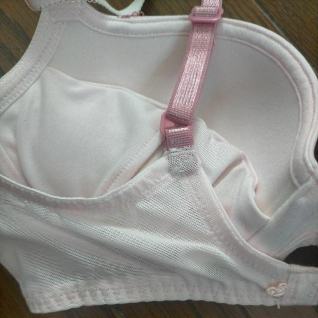 トリンプ アモスタイル ワイヤーブラジャー B65/D65 新品 花 < 女性ファッション  トリンプ アモスタイル ワイヤーブラジャー B65/D65 新品 花 < 女性ファッションの