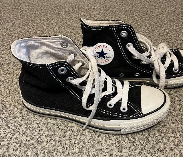 CONVERSEコンバースALL STAR☆黒ハイカットスニーカー22cm < ブランド CONVERSEコンバースALL STAR☆黒ハイカットスニーカー22cm < ブランドの