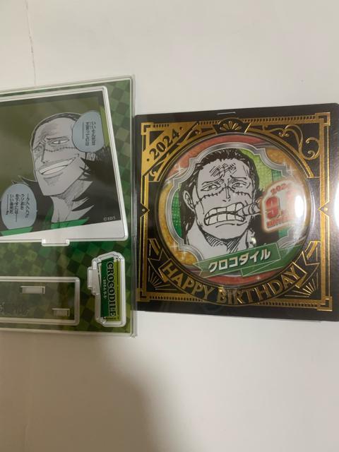 ワンピース クロコダイル 2024バースデーグッズ 2点セット アクリルスタンド 缶バッジ < トレーディングカード ワンピース クロコダイル 2024バースデーグッズ 2点セット アクリルスタンド 缶バッジ < トレーディングカードの
