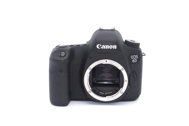 �y���ď������o�c�O���̋@���́�Canon 6D �{�f�B�� �� �Ɠd/AV�� 