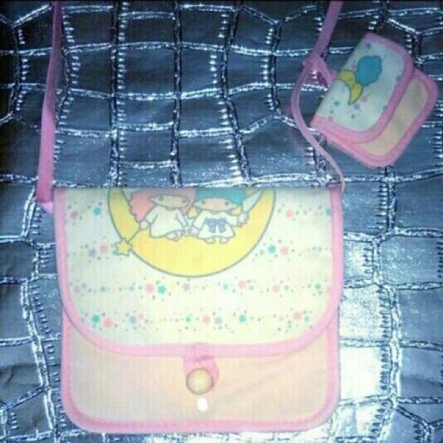 1976年 キキララ ポシェット バッグ バック昭和 レトロ サンリオ < 女性ファッション  1976年 キキララ ポシェット バッグ バック昭和 レトロ サンリオ  < 女性ファッションの