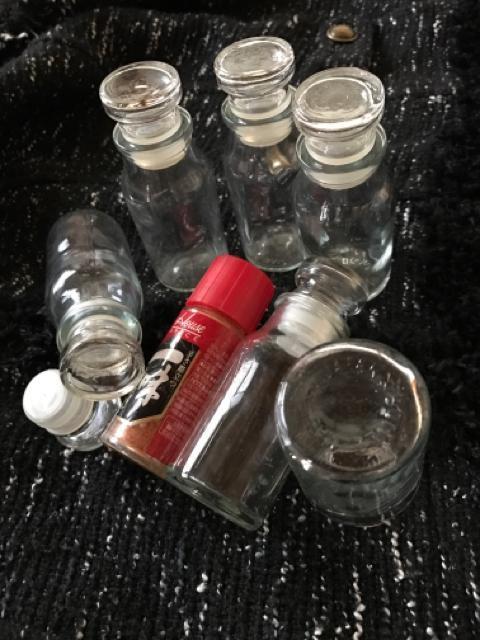 JAPAN製 ミニ B0TTLE アンティーク瓶 6本セット 新品 送料無料 < インテリア/ライフ  JAPAN製 ミニ B0TTLE アンティーク瓶 6本セット 新品 送料無料 < インテリア/ライフの