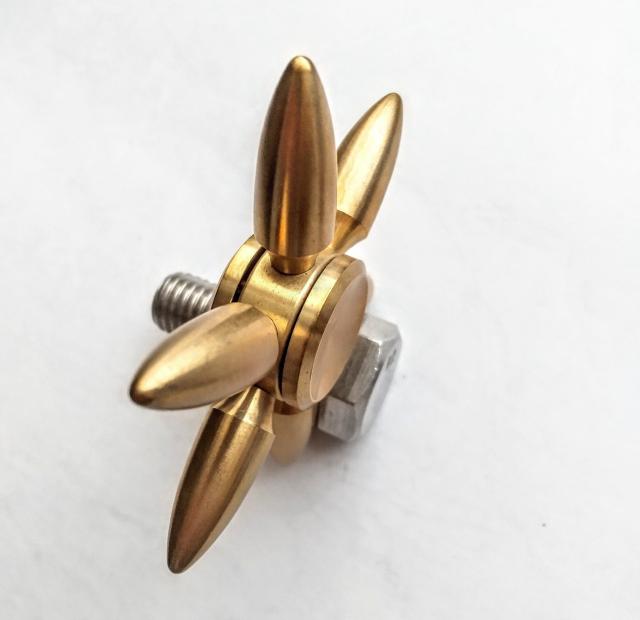 ハンドスピナー 金属製品 HandoSpinner  < おもちゃ  ハンドスピナー 金属製品 HandoSpinner  < おもちゃの