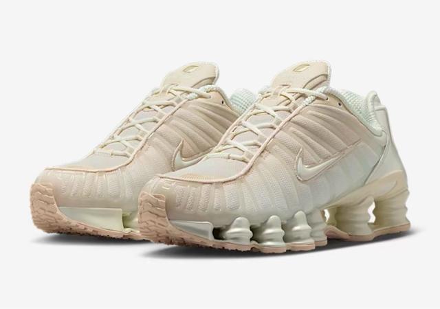 ��NIKE SHOX TL��  �� �u�����h�� 