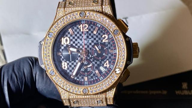 ※ジャンク品 メンズ時計 ゴールド×ブラック < 男性アクセサリー/時計 ※ジャンク品 メンズ時計 ゴールド×ブラック < 男性アクセサリー/時計の