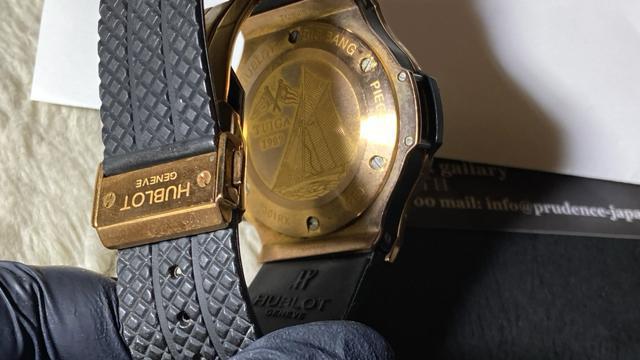 ※ジャンク品 メンズ時計 ゴールド×ブラック < 男性アクセサリー/時計 ※ジャンク品 メンズ時計 ゴールド×ブラック < 男性アクセサリー/時計の