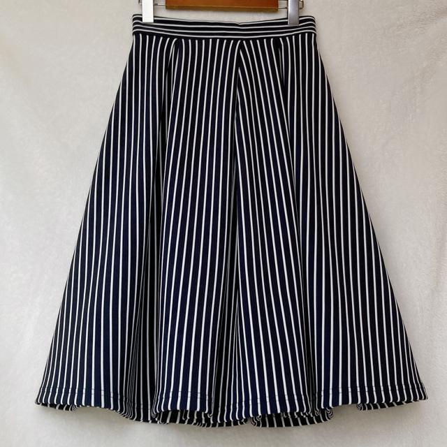 新品 GU ストレッチ入り ストライプ ポンチスカート フレア S  ジーユー N2m < ブランド  新品 GU ストレッチ入り ストライプ ポンチスカート フレア S  ジーユー N2m < ブランドの