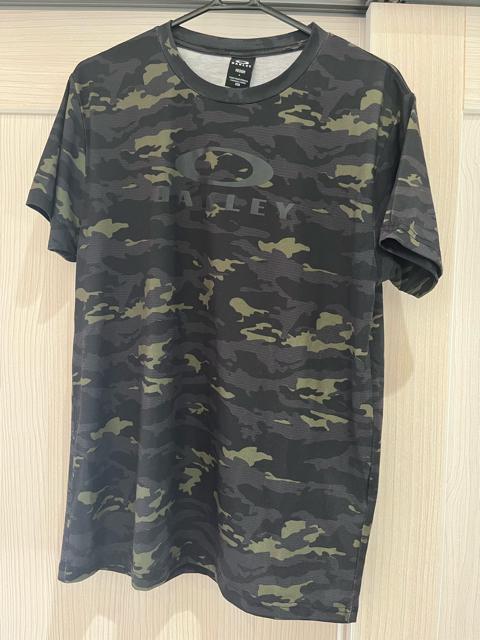 OAKLEY I[N[ ʕ TVc MTCY 