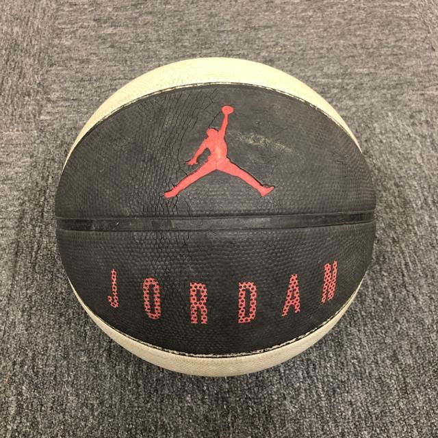  JORDAN W[_ oXPbg{[  W[/X|[c 