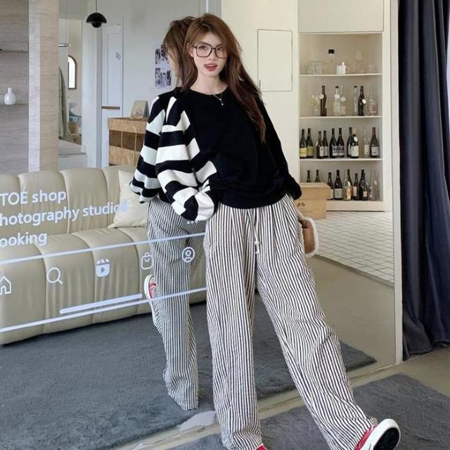 〜3L4L5L*左右非対称モノトーンボーダー柄プルオーバー* < 女性ファッション 〜3L4L5L*左右非対称モノトーンボーダー柄プルオーバー* < 女性ファッションの