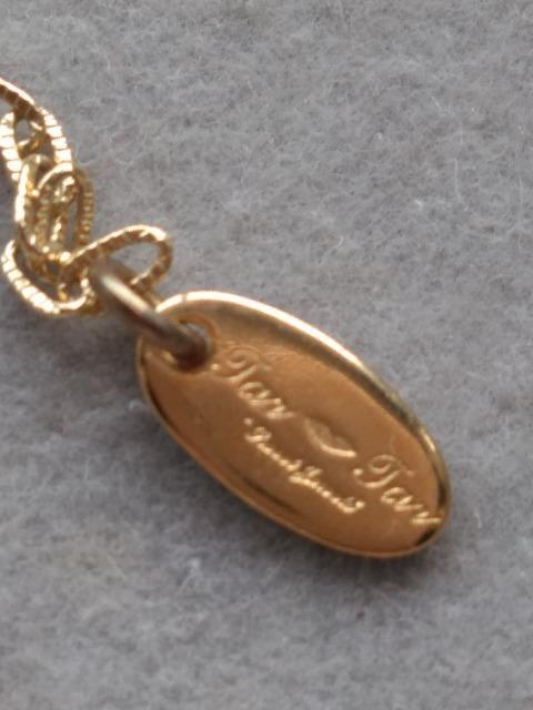 �J�b�g�N���X�^���̃y���_���g �� �����A�N�Z�T���[/���v�� 