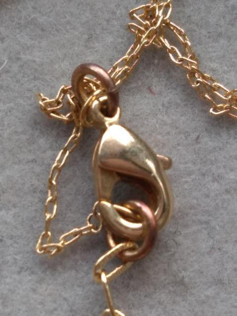 �J�b�g�N���X�^���̃y���_���g �� �����A�N�Z�T���[/���v�� 