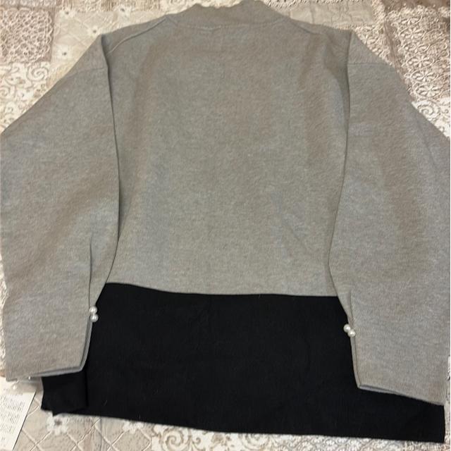 ���f�B�[�X�@�Z�[�^�[ �� �����t�@�b�V������ 