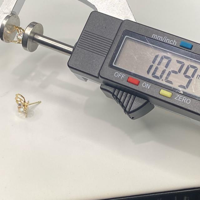 《pierce》キラッキラ 0.5ct ×2 蝶々型ピアス 両耳用 < 女性アクセサリー/時計  《pierce》キラッキラ 0.5ct ×2 蝶々型ピアス 両耳用 < 女性アクセサリー/時計の