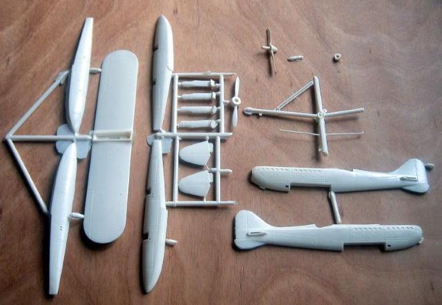 スマー 1/48 マッキMC72  < ホビー  スマー 1/48 マッキMC72  < ホビーの