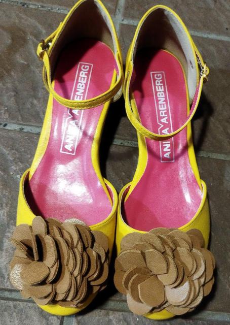 アニタアレンバーグ 花モチーフ イエロー ワンストップパンプス 24cm < 女性ファッション  アニタアレンバーグ 花モチーフ イエロー ワンストップパンプス 24cm  < 女性ファッションの